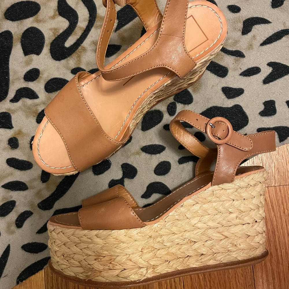 DOLCE VITA tan rope espadrille platforms! Size 6.5